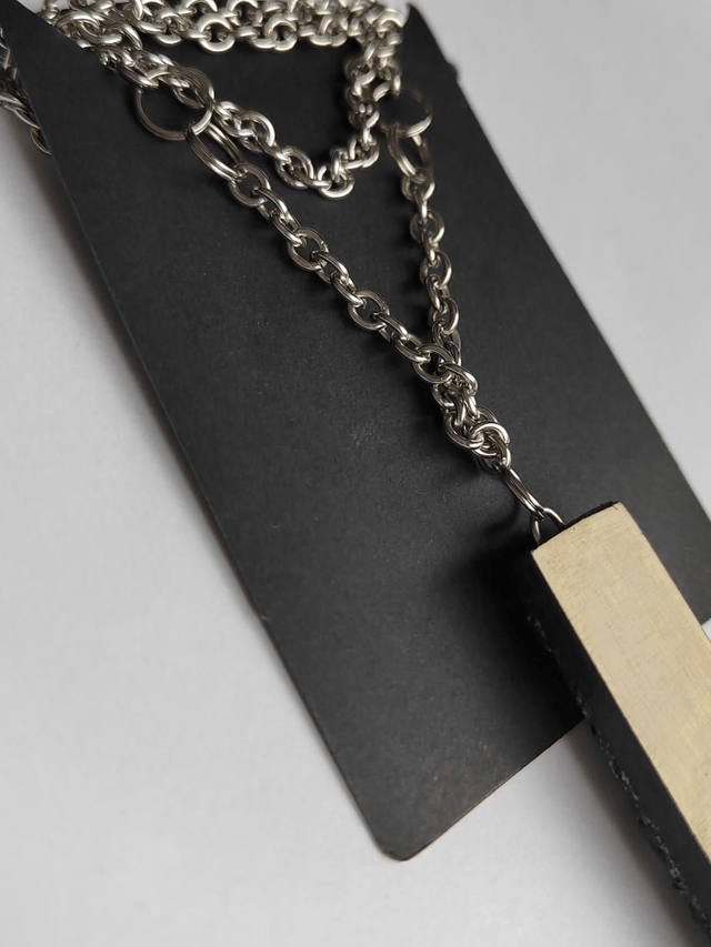 Freedom call 7 - Black textured pendant with chain
