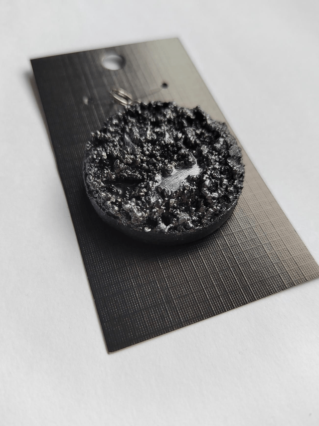 Freedom call 5 - Black textured pendant
