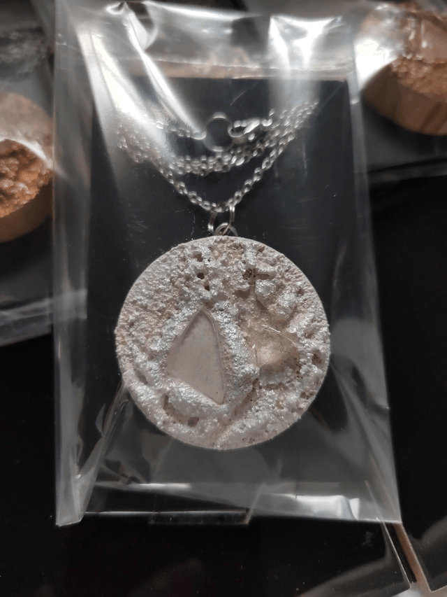 Echoes of the wild 6 - White and beige textured pendant with chain