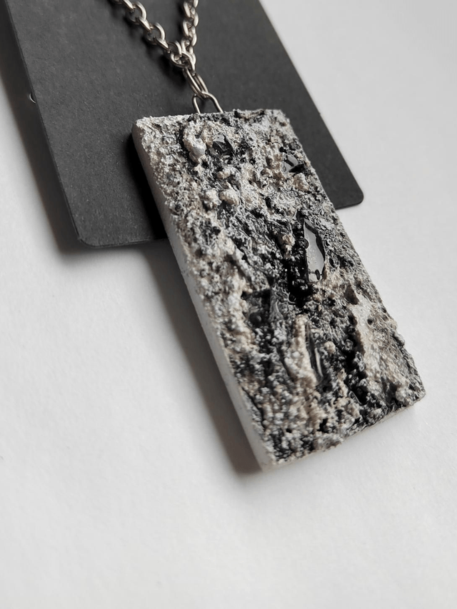 Freedom call 1 - Black and white textured pendant with chain