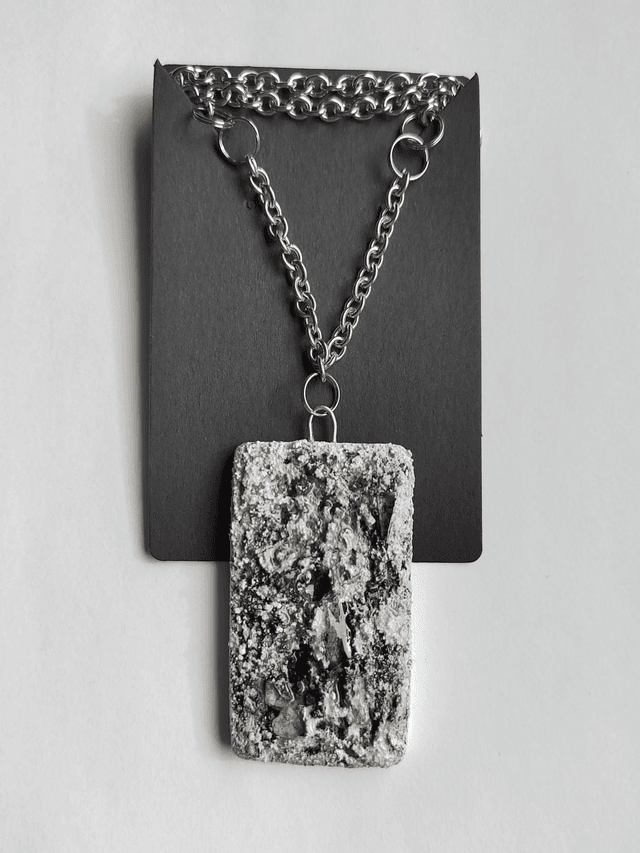 Freedom call 2 - Black and white textured pendant with chain
